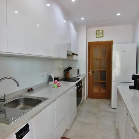 Arcos 3 - Pool & Center Apartment