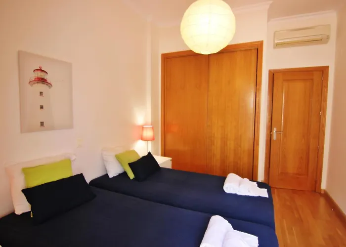 Arcos 3 - Pool & Center