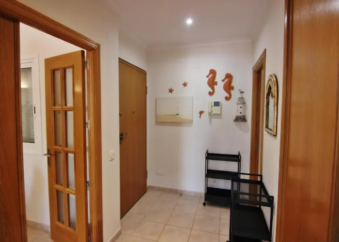 Arcos 3 - Pool & Center